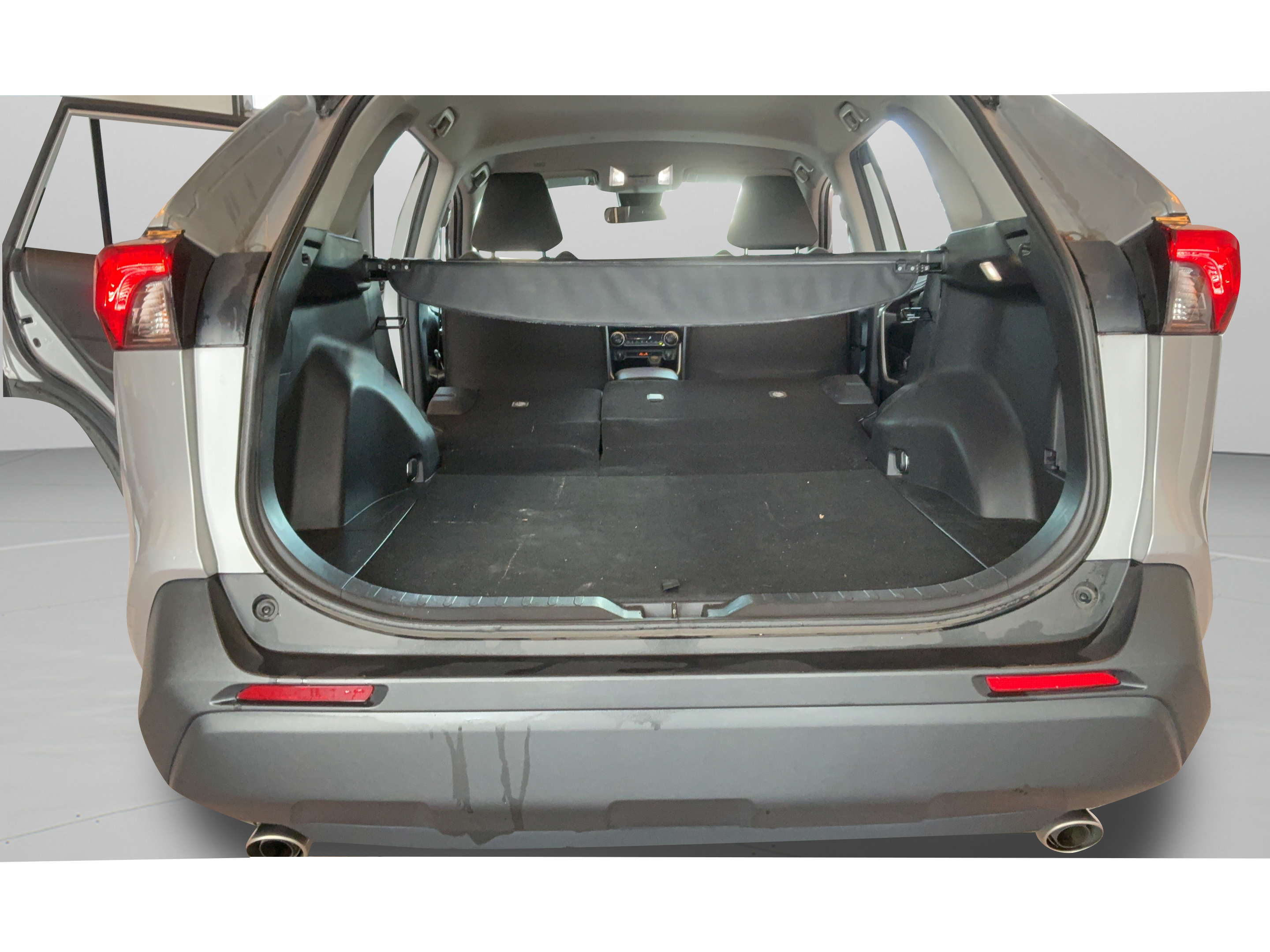 Certified 2024 Toyota RAV4 XLE FWD image 29