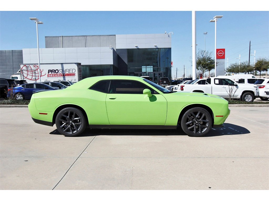 Used 2023 Dodge Challenger SXT w/ Blacktop Package image 7