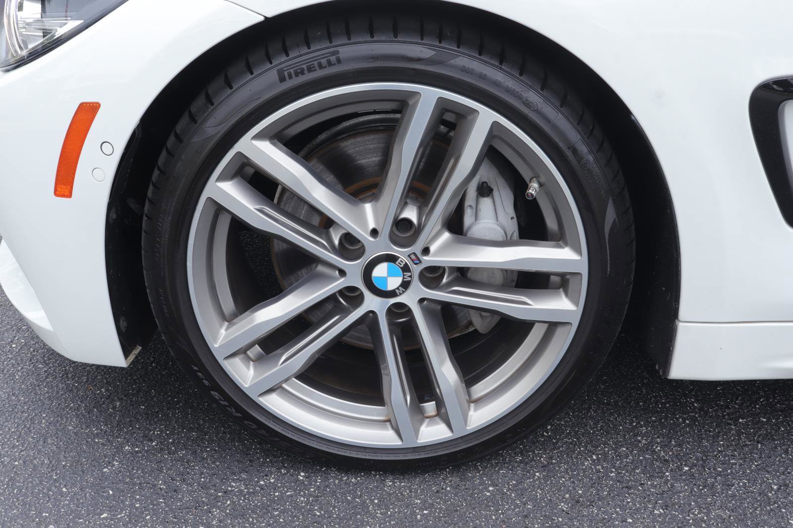 Used 2019 BMW 430i Coupe w/ M Sport Package RWD image 32