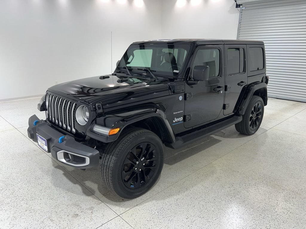 Used 2023 Jeep Wrangler Unlimited Sahara w/ Cold Weather Group AWD/4WD video 1