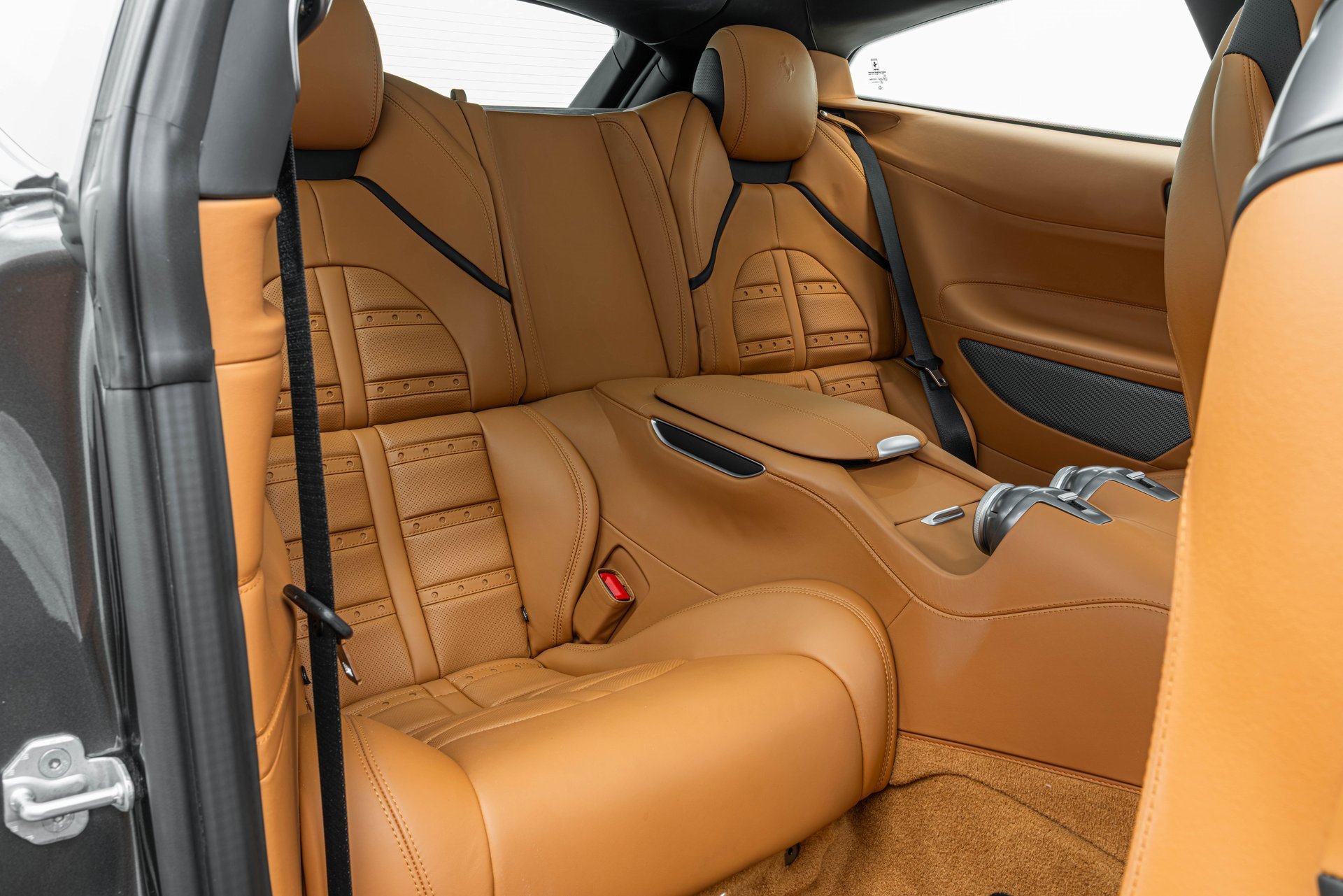 Certified 2019 Ferrari GTC4Lusso V12 image 40