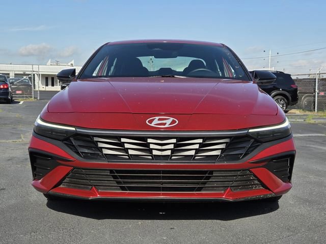 Used 2025 Hyundai Elantra Sport FWD image 8