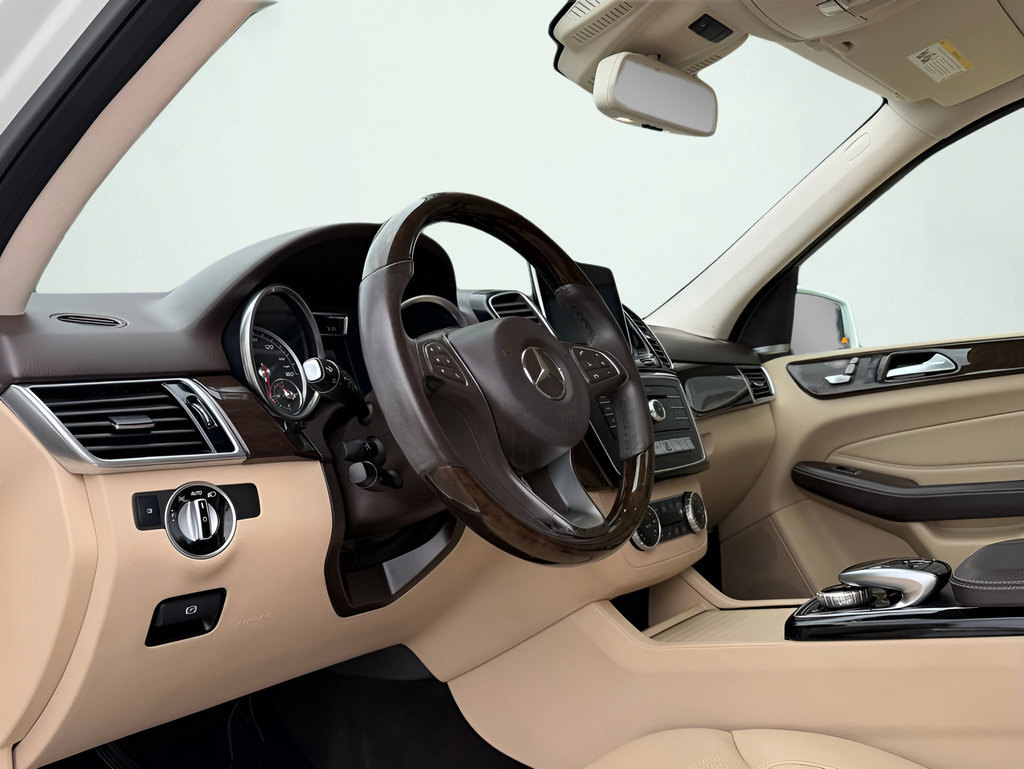 Used 2016 Mercedes-Benz GLE 350 image 2