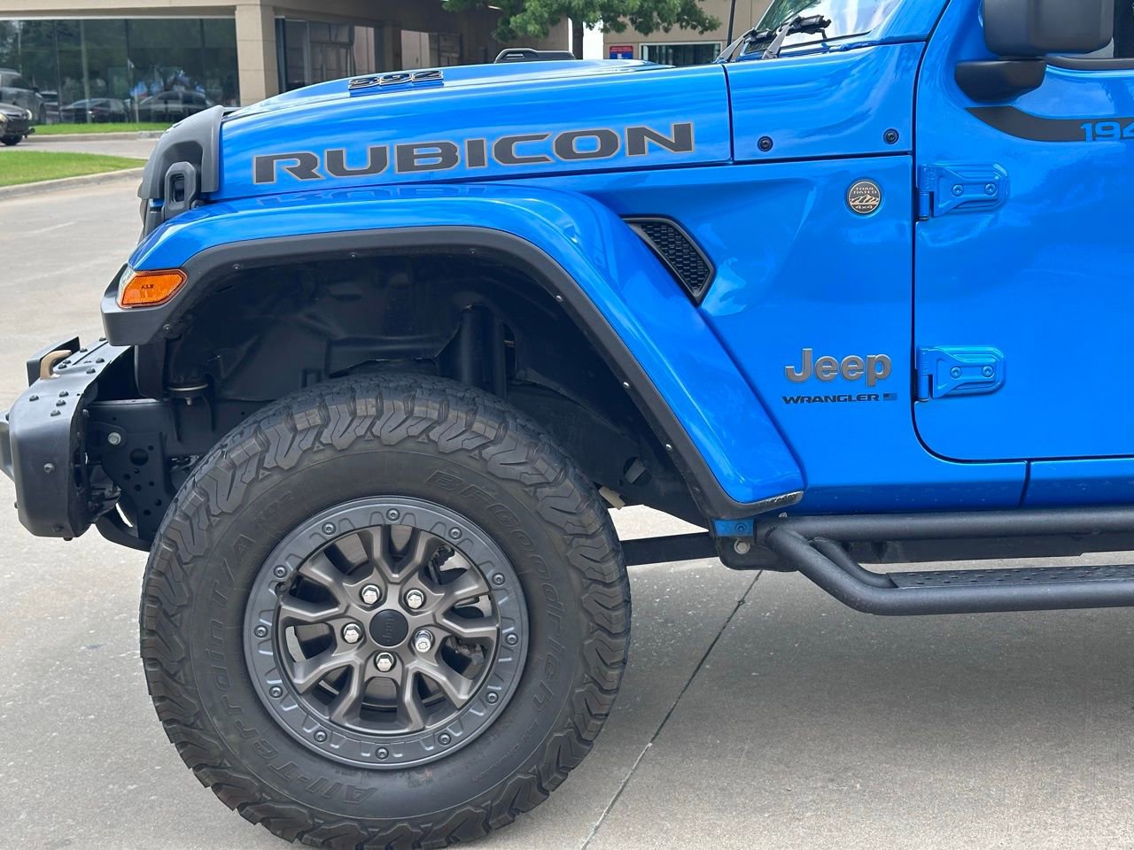 Used 2023 Jeep Wrangler Unlimited Rubicon 392 w/ Trailer Tow Package AWD/4WD image 10