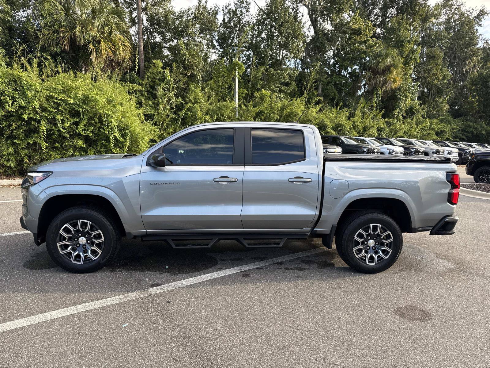 Used 2023 Chevrolet Colorado LT w/ LT Convenience Package III RWD image 6
