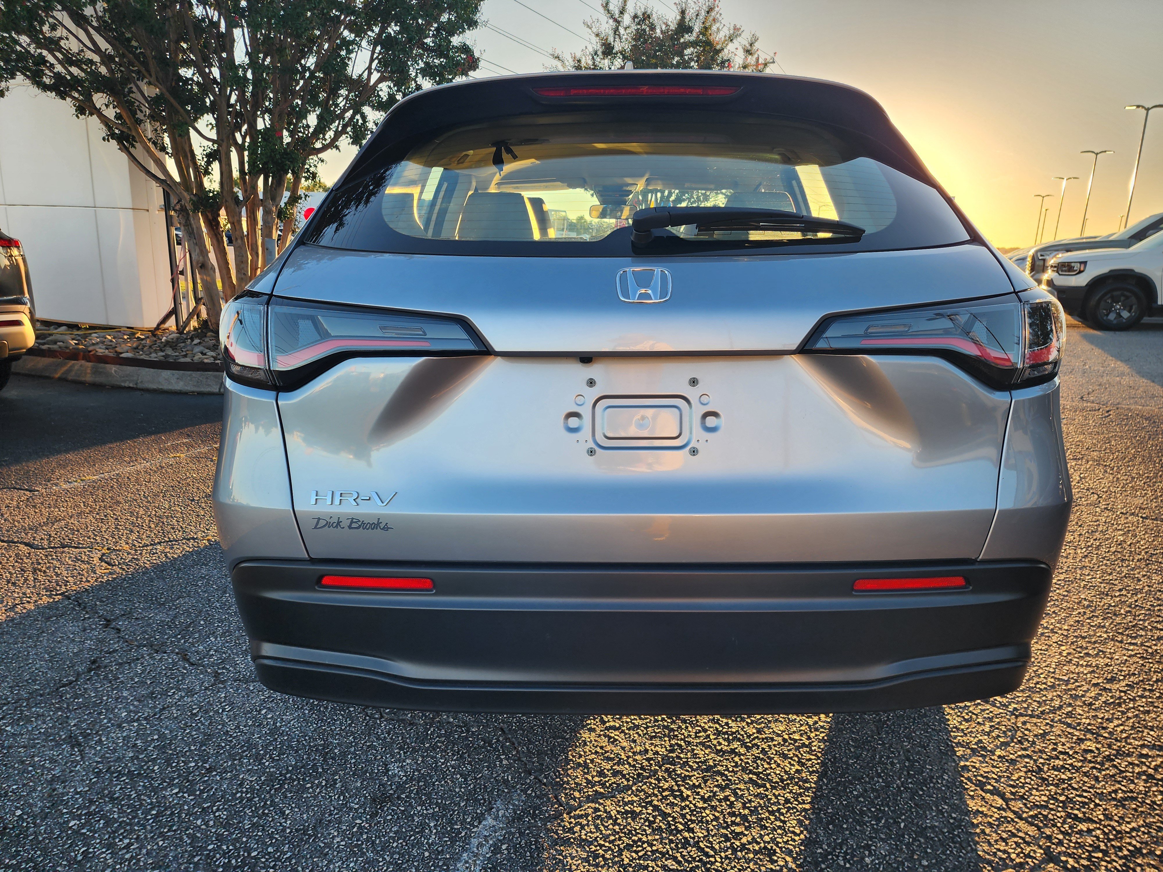 Certified 2025 Honda HR-V LX image 4