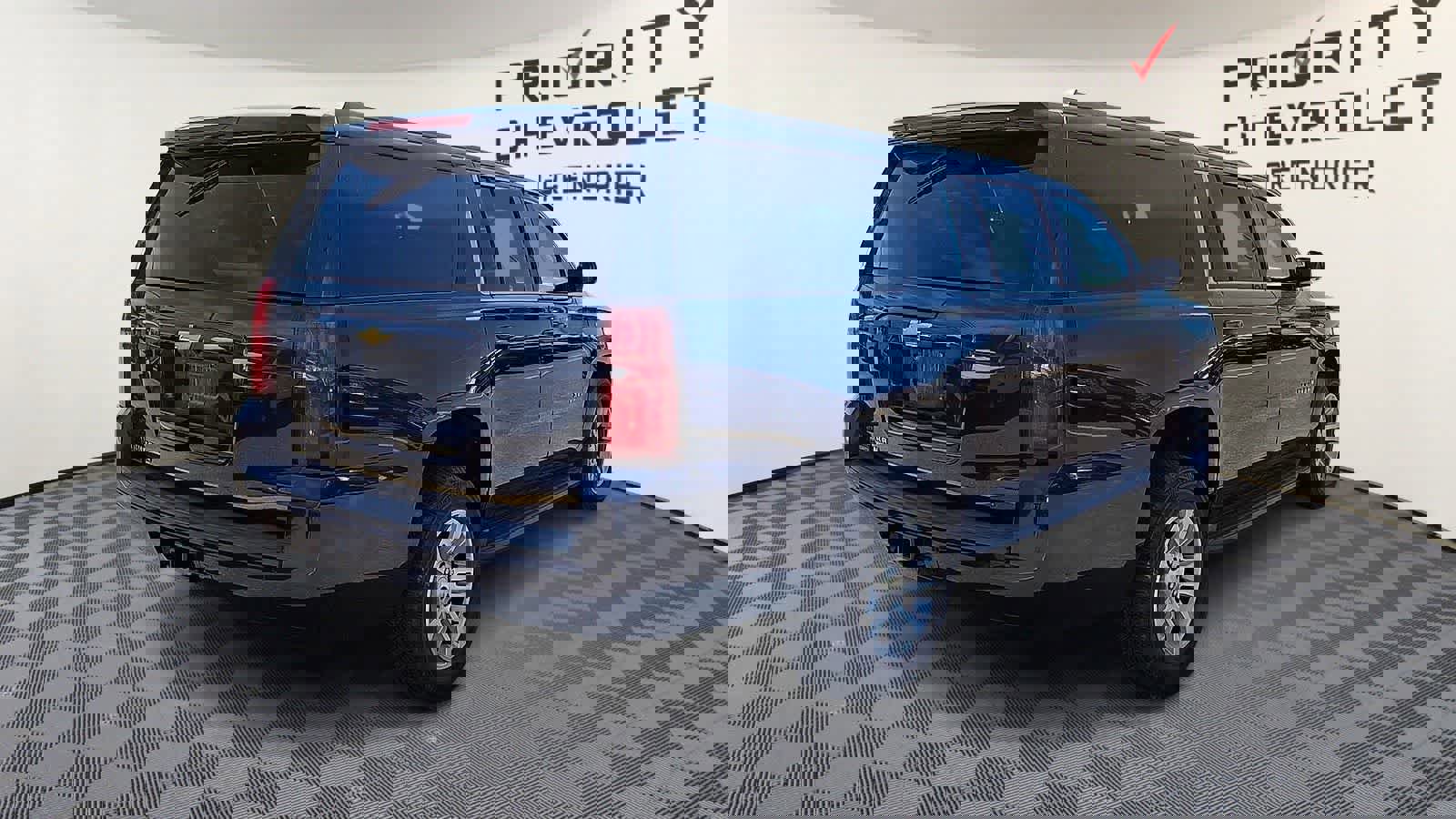 Used 2020 Chevrolet Suburban LS AWD/4WD image 8