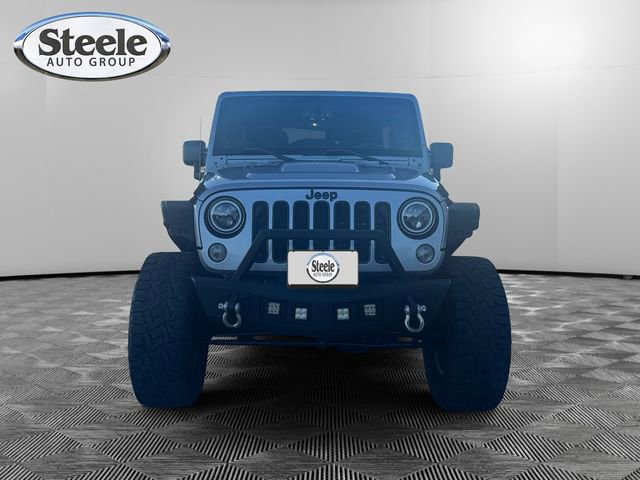 Used 2014 Jeep Wrangler Unlimited Sahara image 8