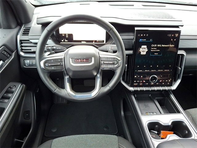 Used 2025 GMC Acadia Elevation image 16