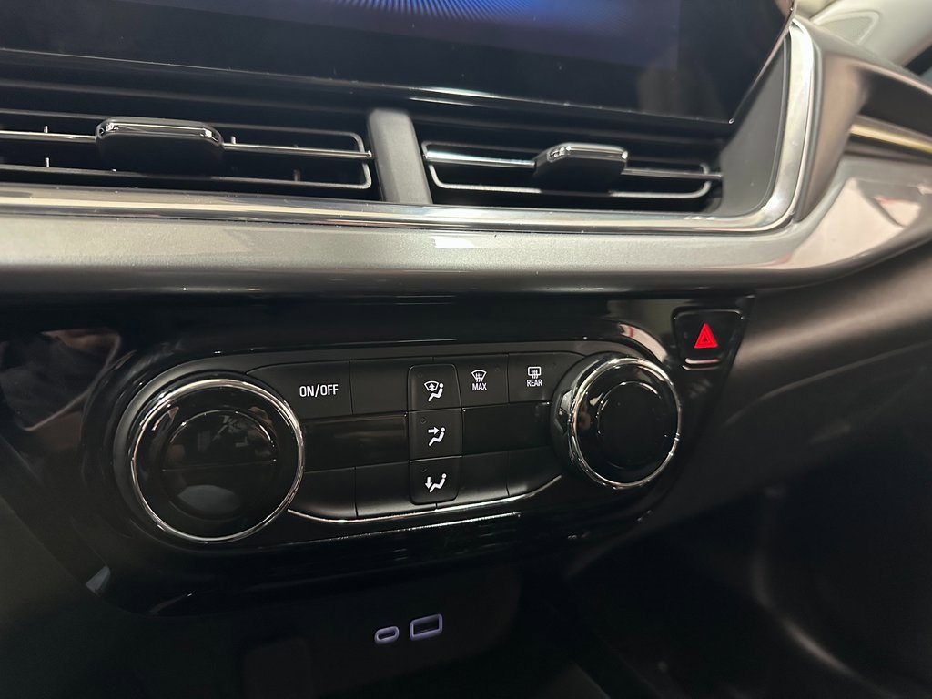 Used 2024 Chevrolet Trax LT image 25