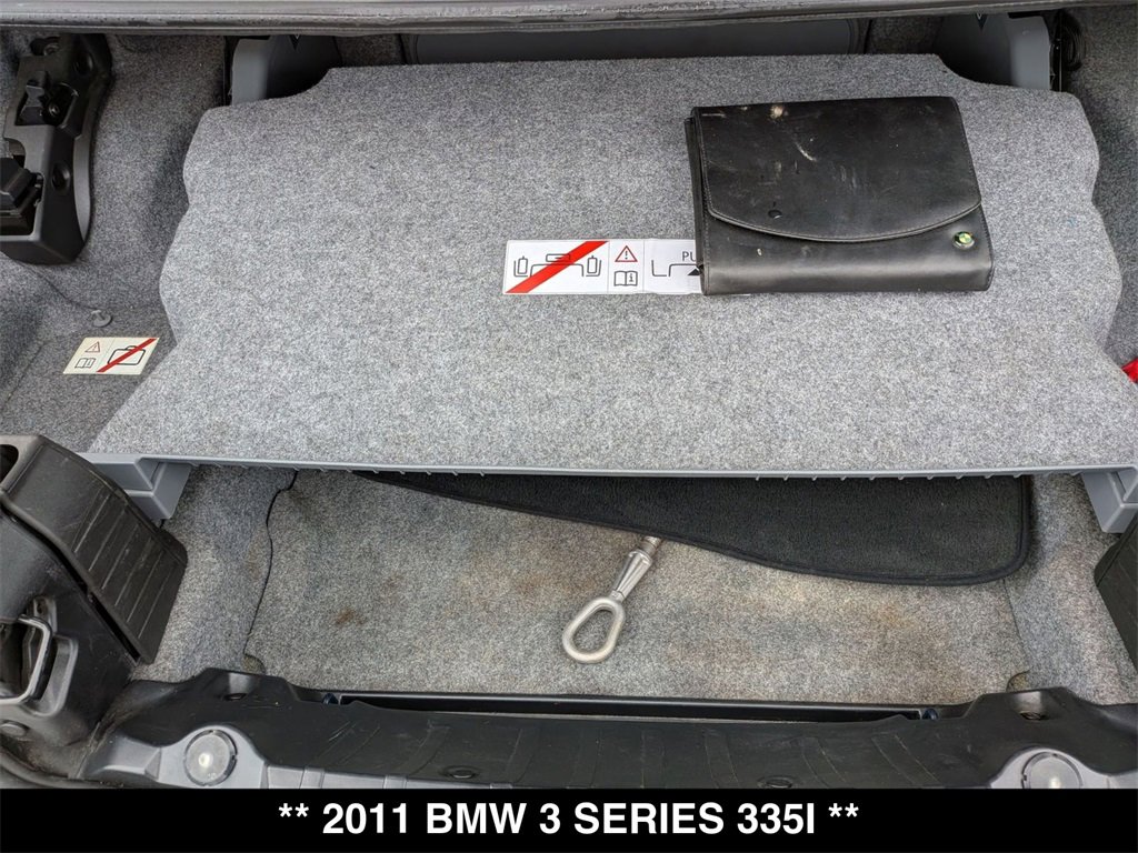 Used 2011 BMW 335i Convertible image 25
