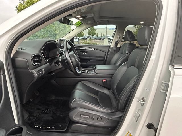 Used 2024 Honda Pilot Touring image 12