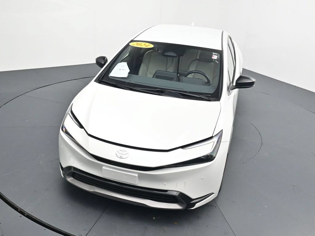 Used 2024 Toyota Prius XLE FWD image 26