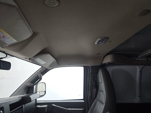 Used 2023 GMC Savana 2500 Extended image 13