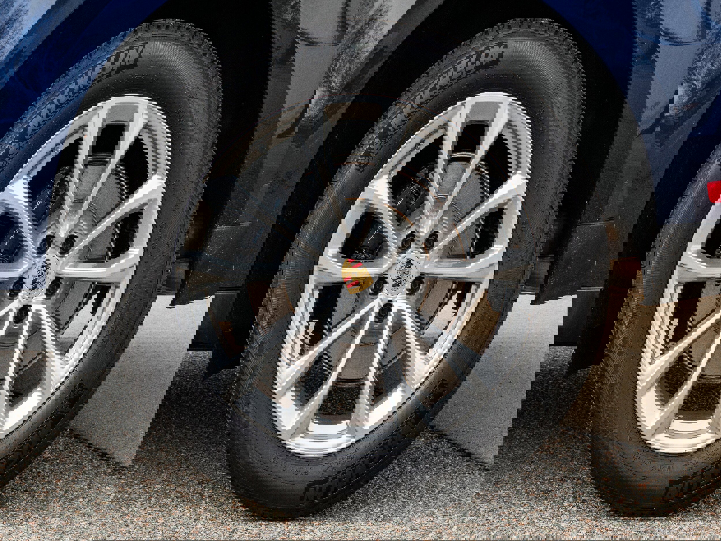 Certified 2025 Porsche Macan image 21