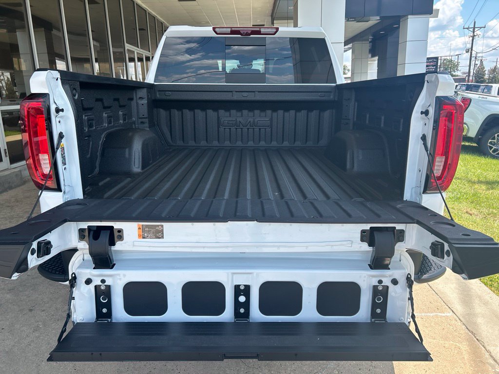 Certified 2026 GMC Sierra 1500 AT4 w/ AT4 Premium Package AWD/4WD image 12