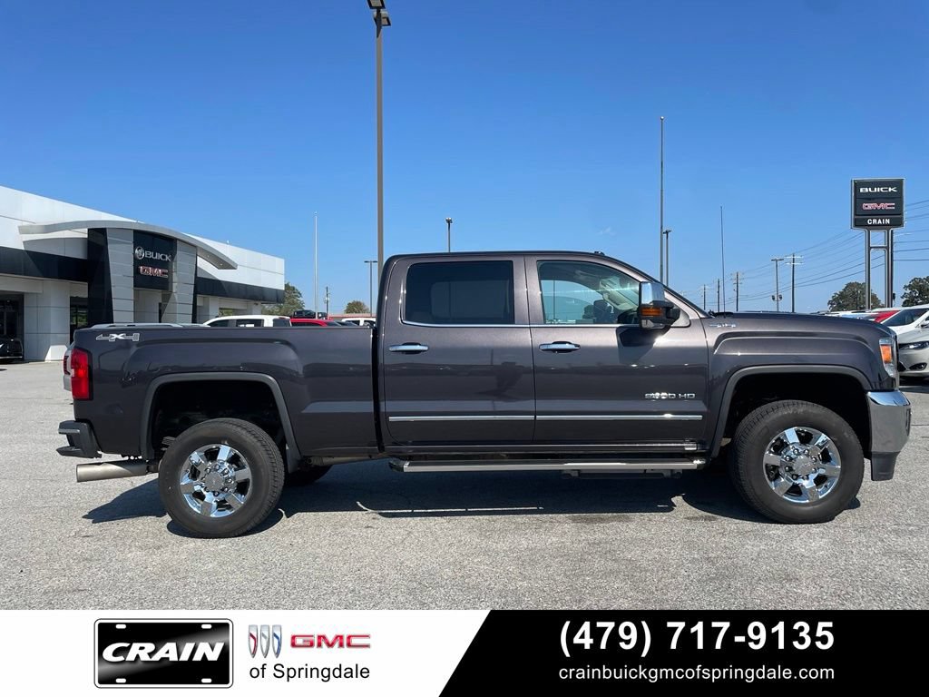 Used 2016 GMC Sierra 2500 SLT w/ Duramax Plus Package AWD/4WD image 9