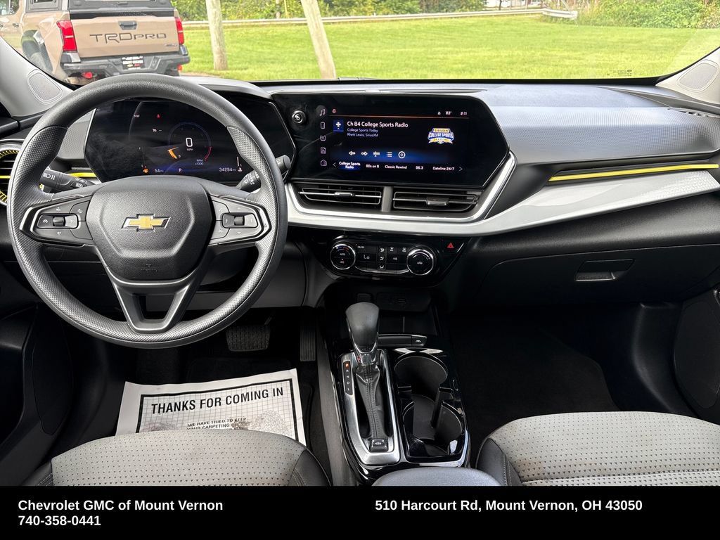 Used 2024 Chevrolet Trax LT FWD image 15