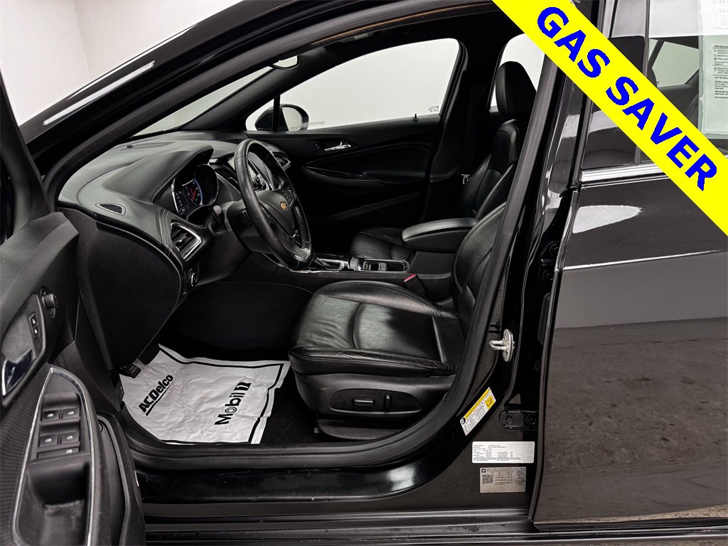 Used 2018 Chevrolet Cruze Premier image 10