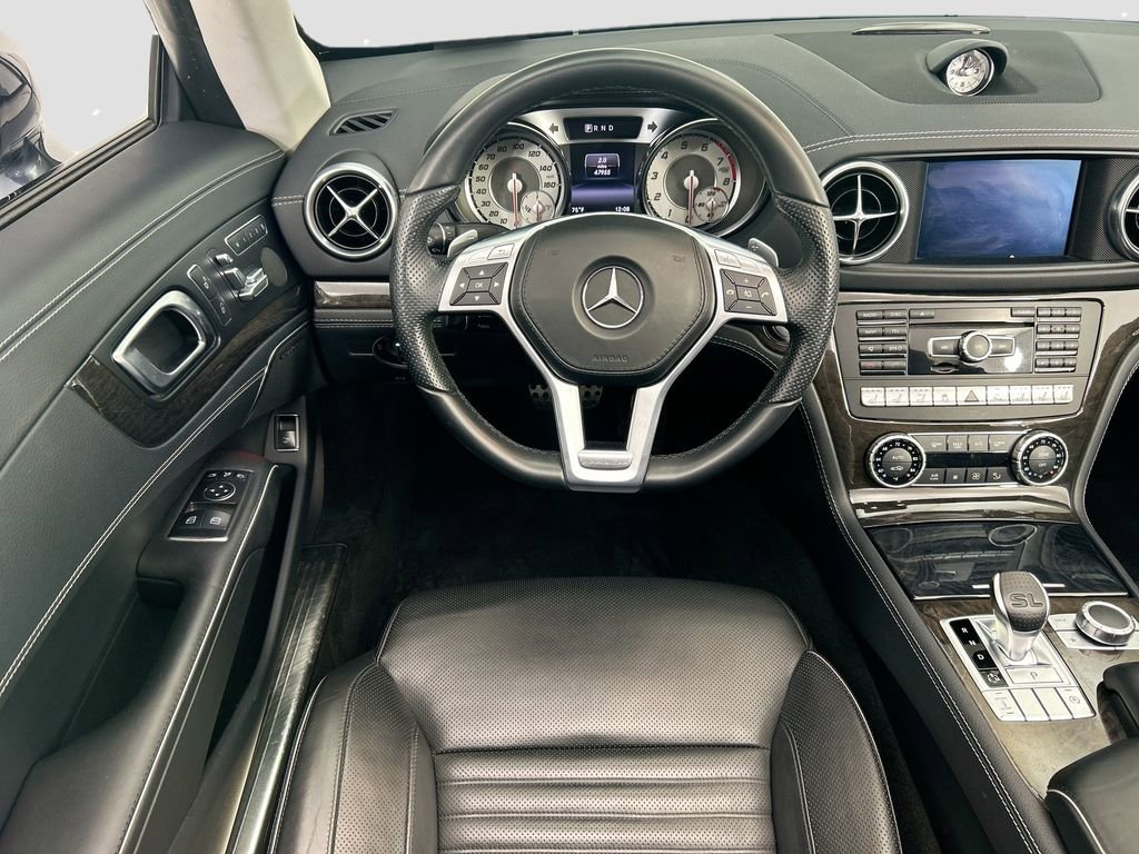 Used 2015 Mercedes-Benz SL 550 image 10