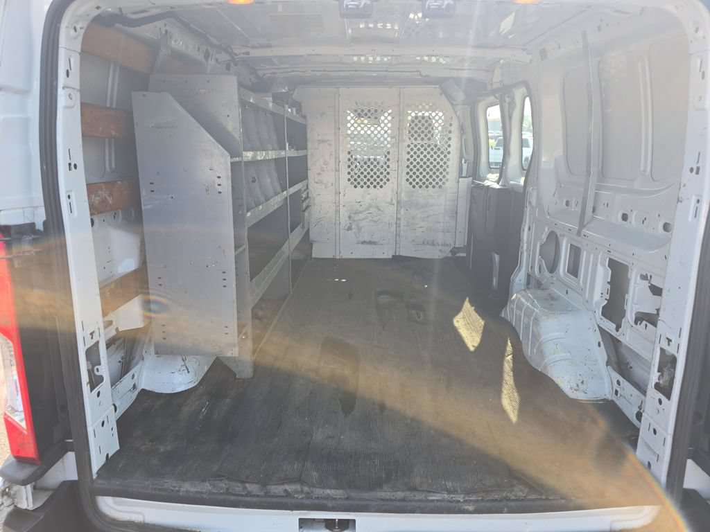 Used 2016 Ford Transit 250 130 Low Roof w/ Exterior Upgrade Package RWD image 11