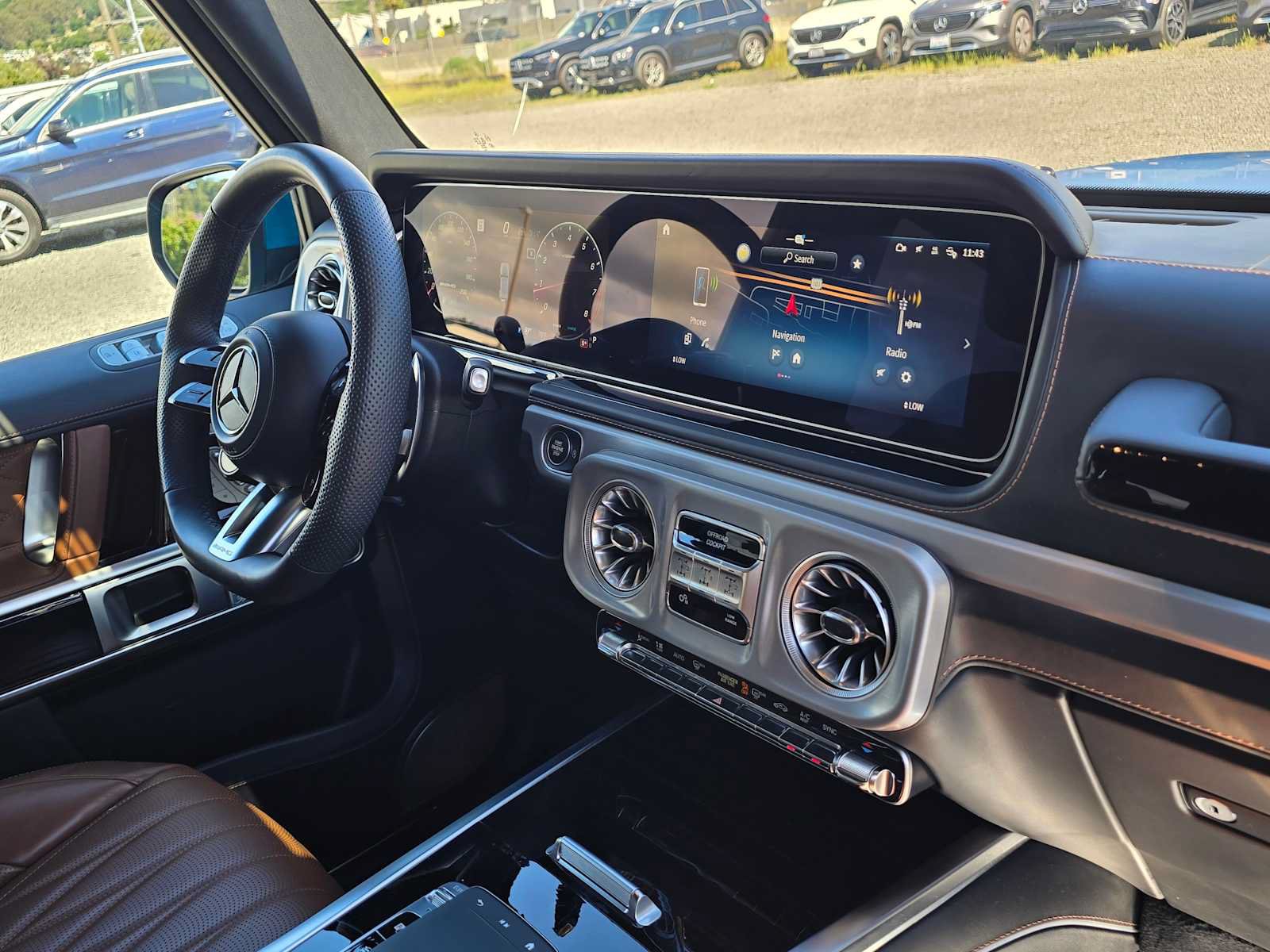 Used 2025 Mercedes-Benz G 63 AMG 4MATIC image 11