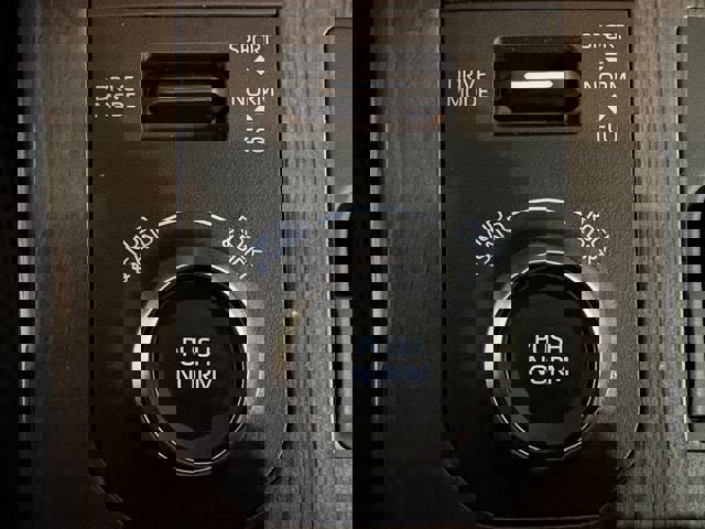 Used 2024 Toyota Highlander Platinum image 29