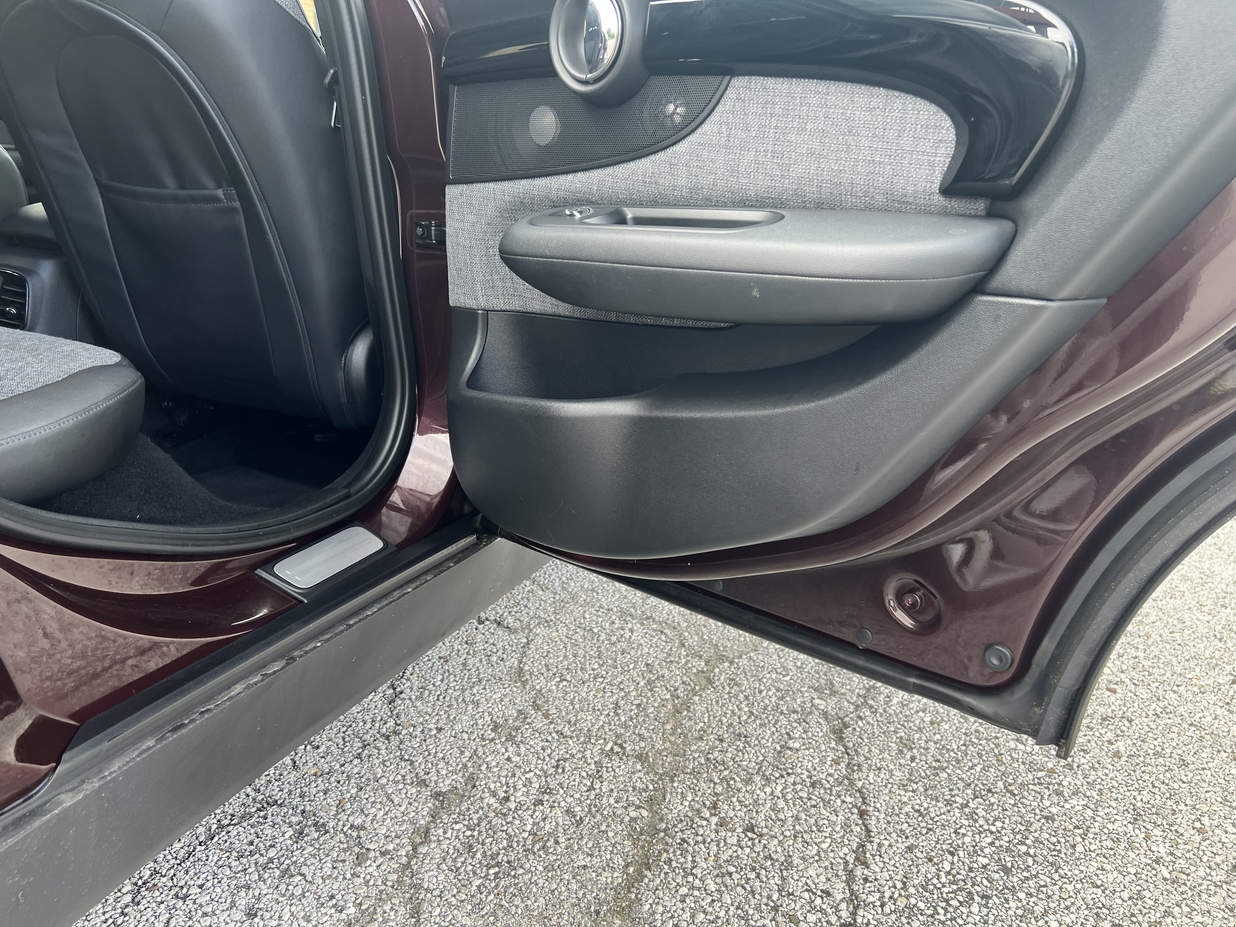 Used 2016 MINI Cooper Clubman FWD image 21