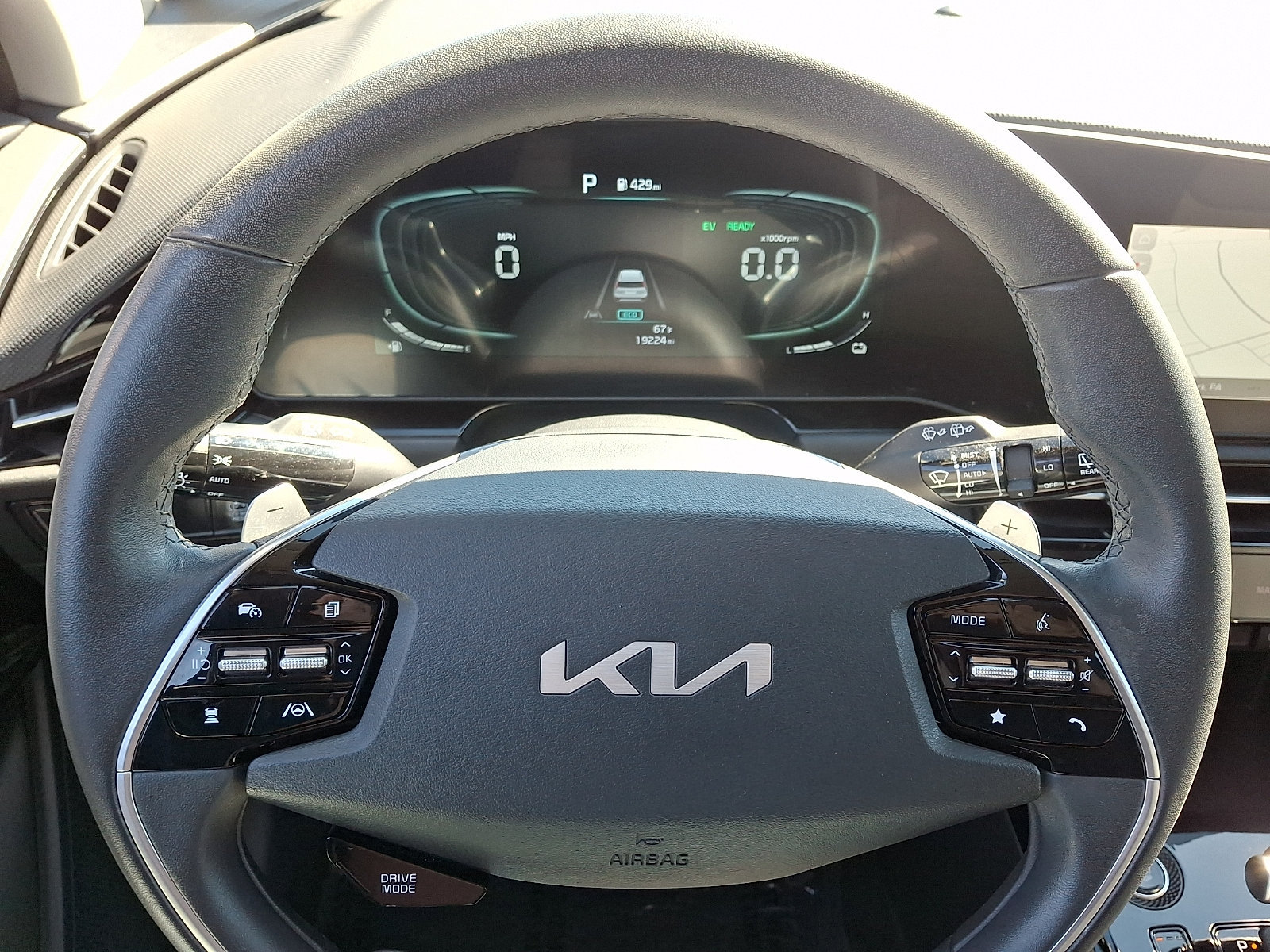Certified 2023 Kia Niro EX FWD image 19