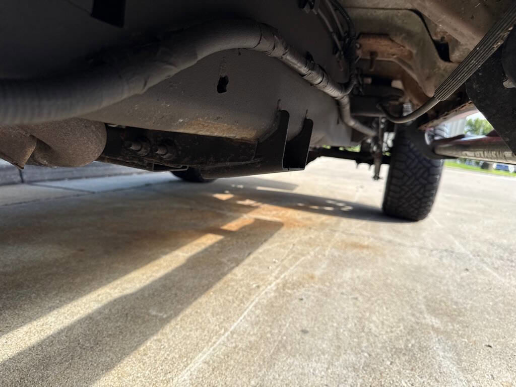 Used 2014 Ford F150 XLT w/ XLT Chrome Package image 12