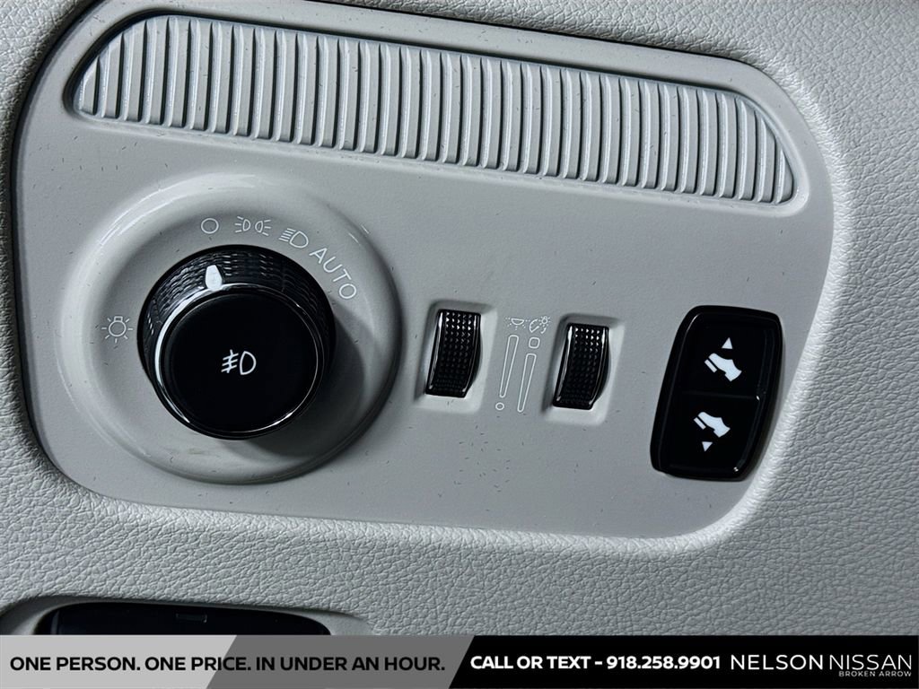 Used 2022 Jeep Wagoneer Series III w/ Convenience Group I image 10