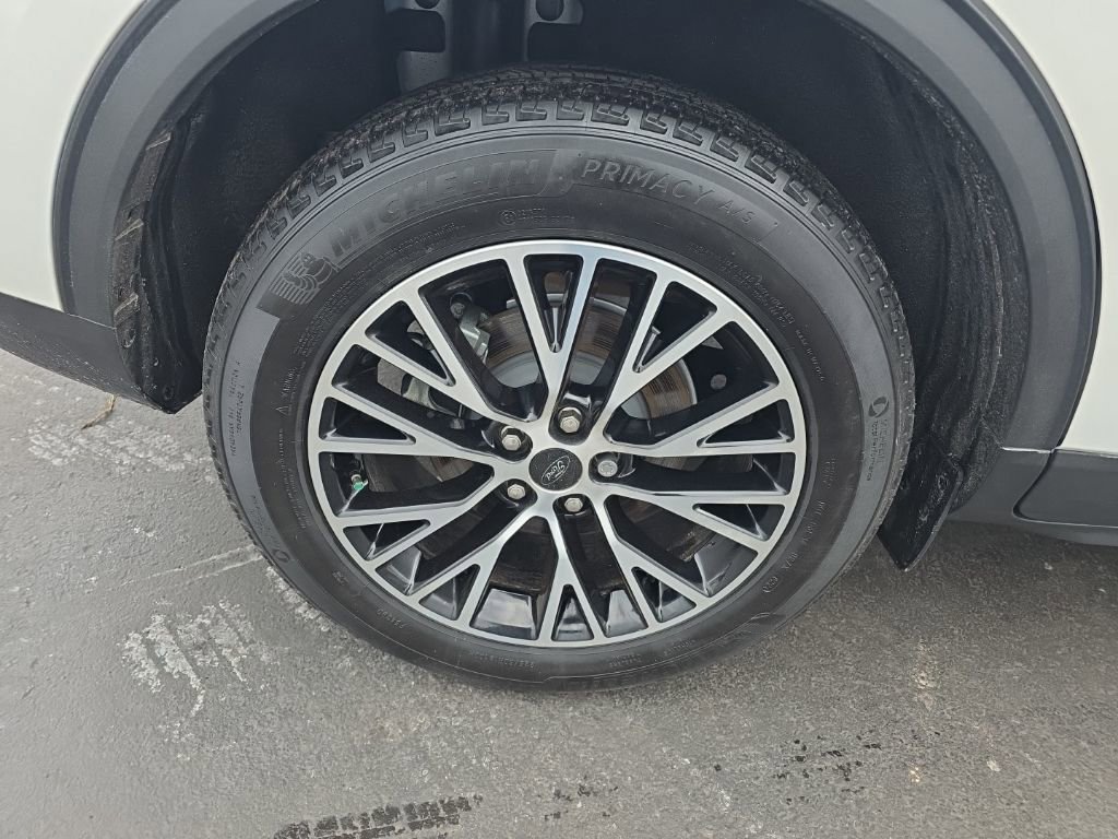 Used 2024 Ford Escape SE image 10