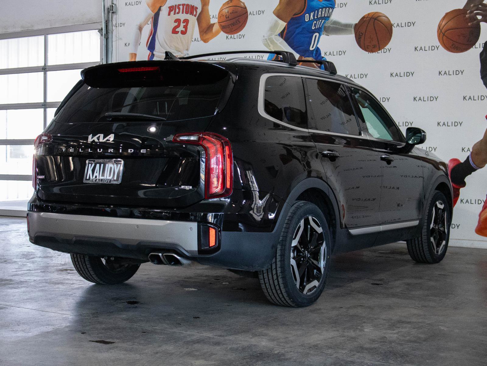 Used 2025 Kia Telluride S image 27