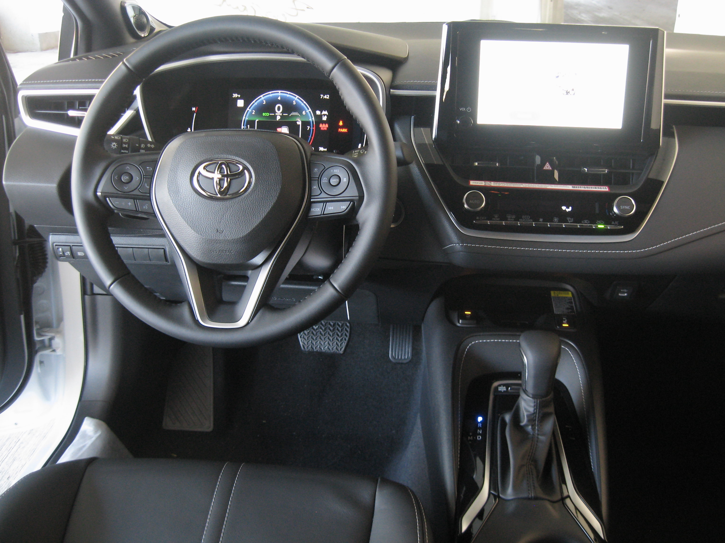 New 2026 Toyota Corolla XSE image 2