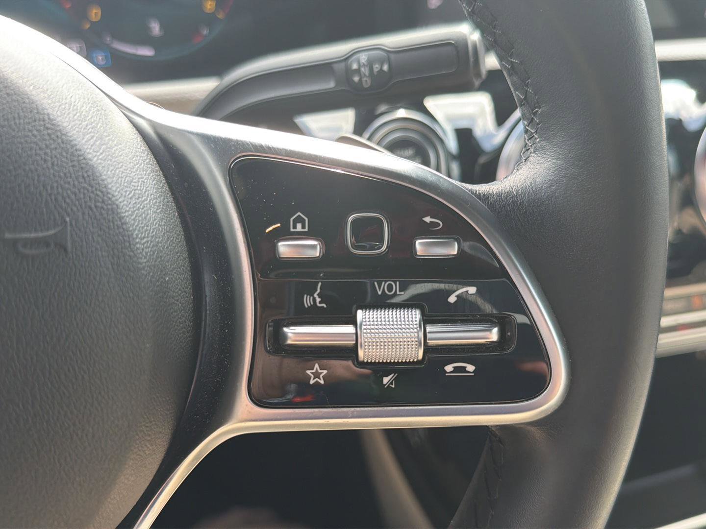 Used 2022 Mercedes-Benz A 220 image 23