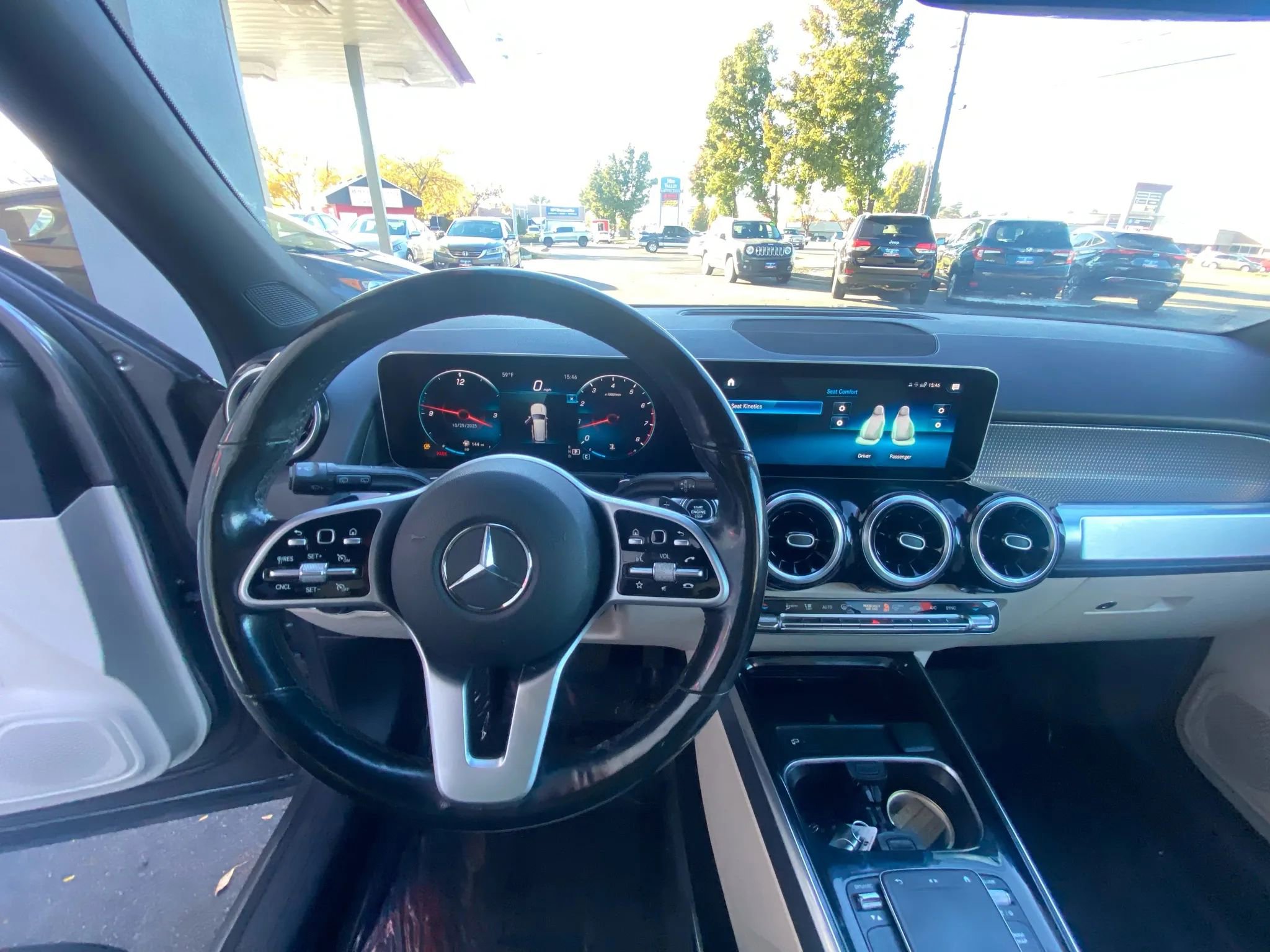 Used 2021 Mercedes-Benz GLB 250 4MATIC image 10