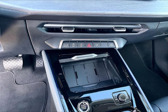 New 2026 Audi Q3 quattro 2.0T AWD/4WD image 26