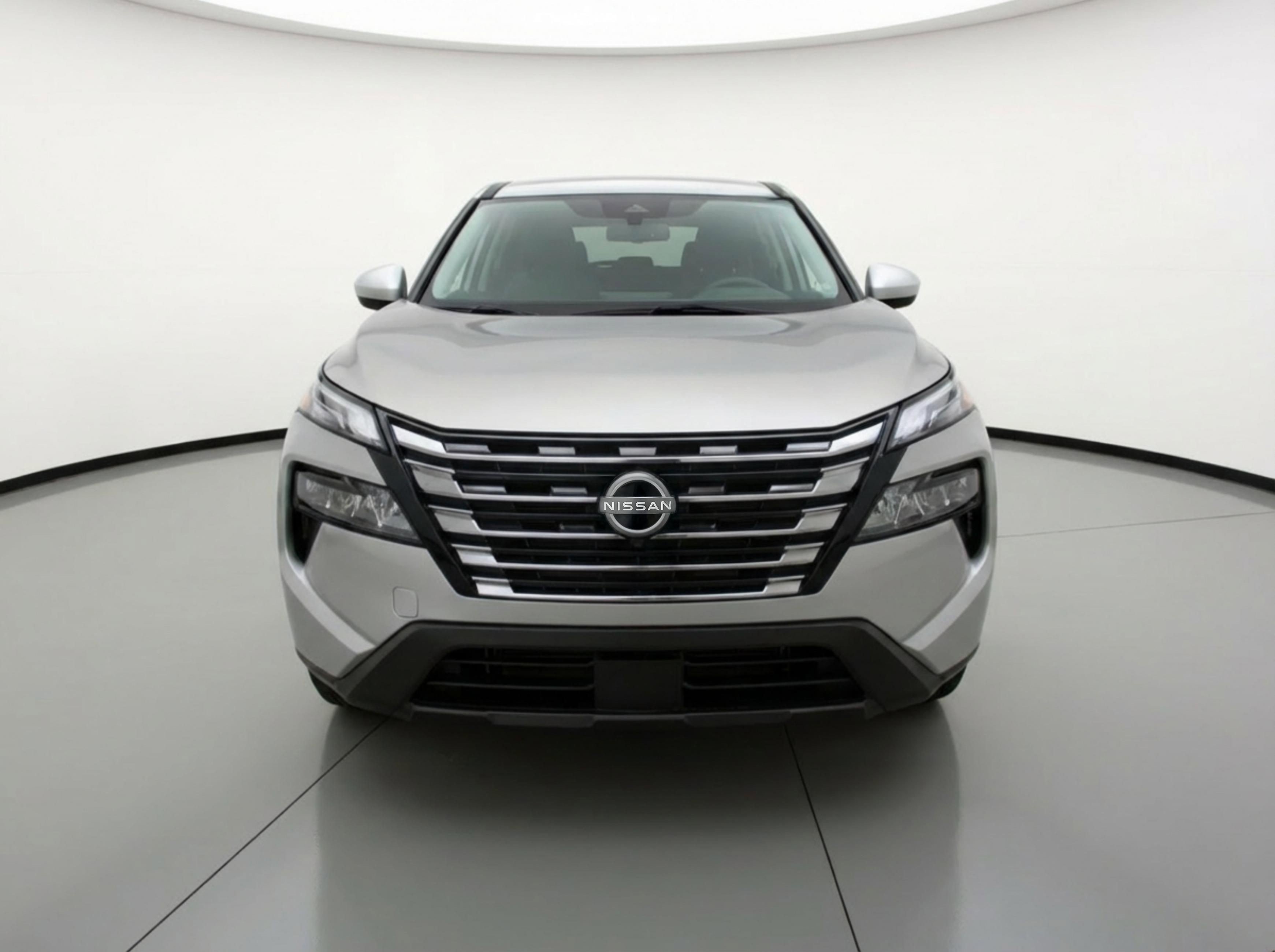 Used 2025 Nissan Rogue SV FWD image 2