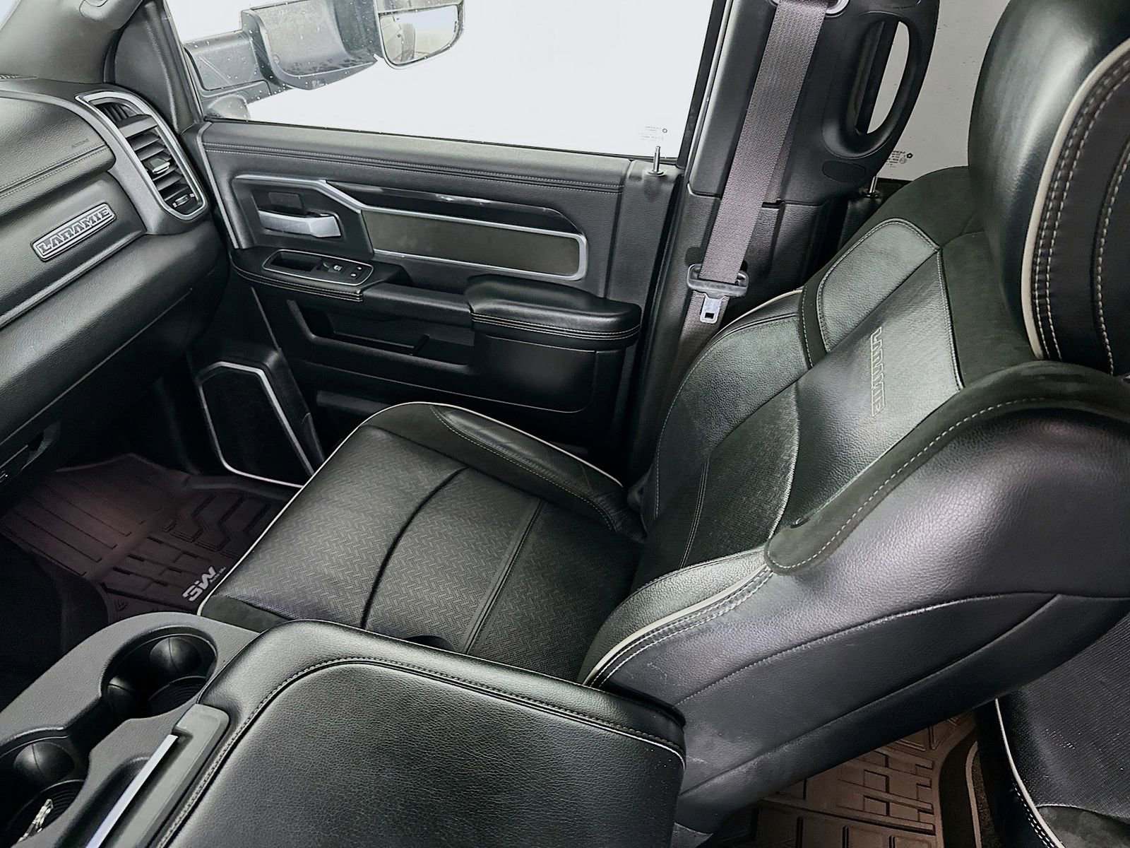 Used 2019 RAM 3500 Laramie AWD/4WD image 24