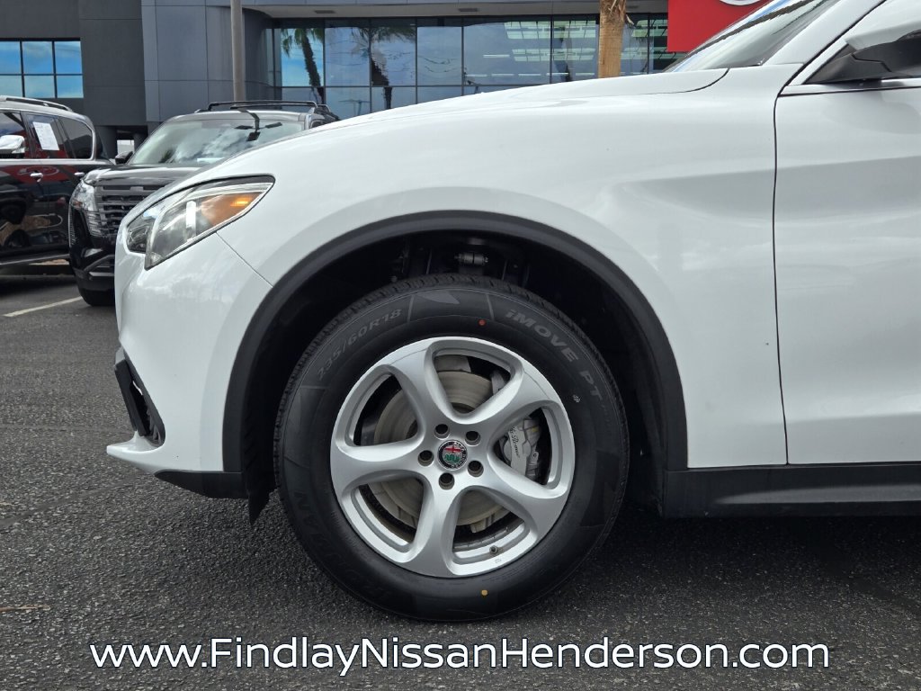 Used 2020 Alfa Romeo Stelvio RWD image 9