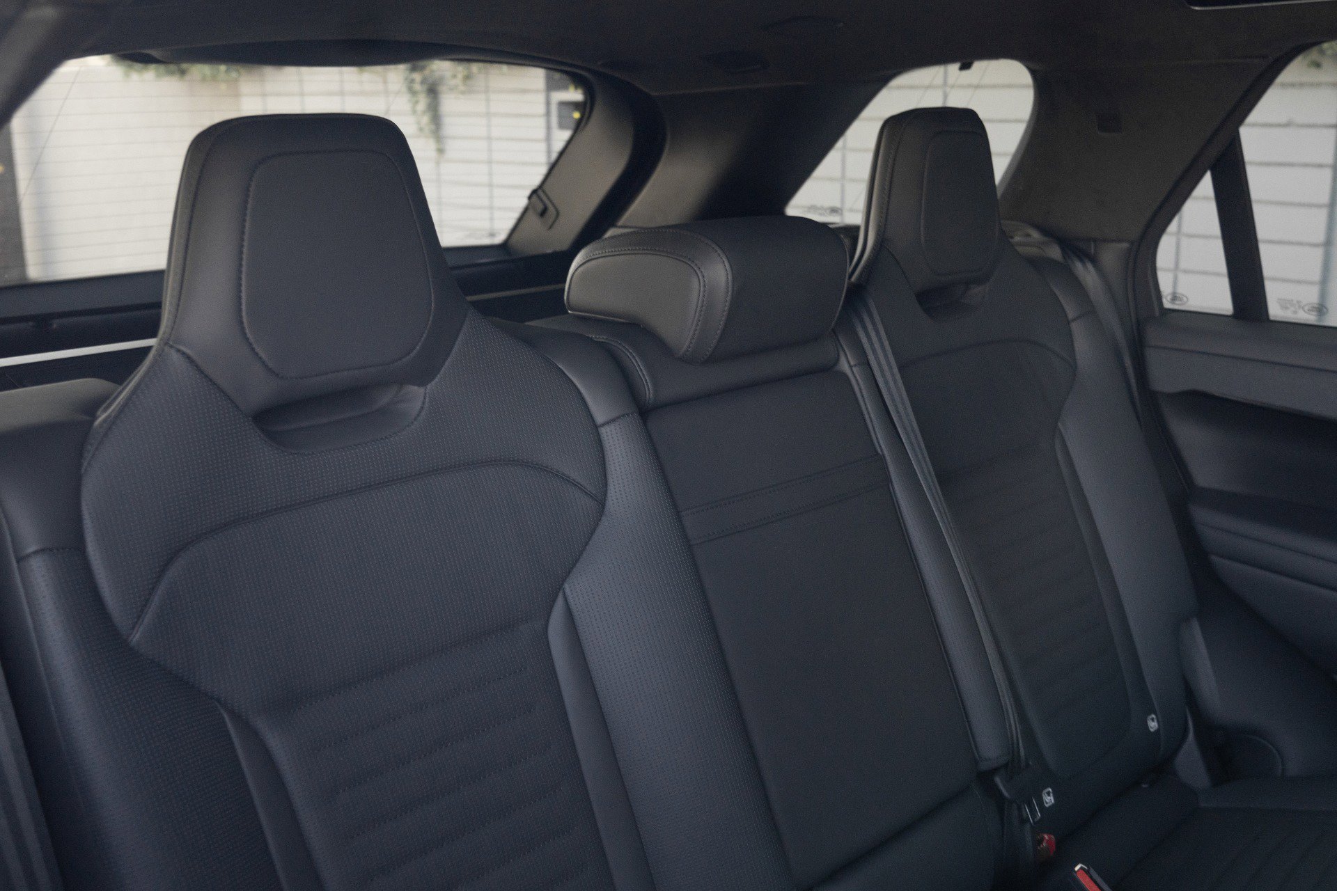 Used 2024 Land Rover Range Rover Sport image 41