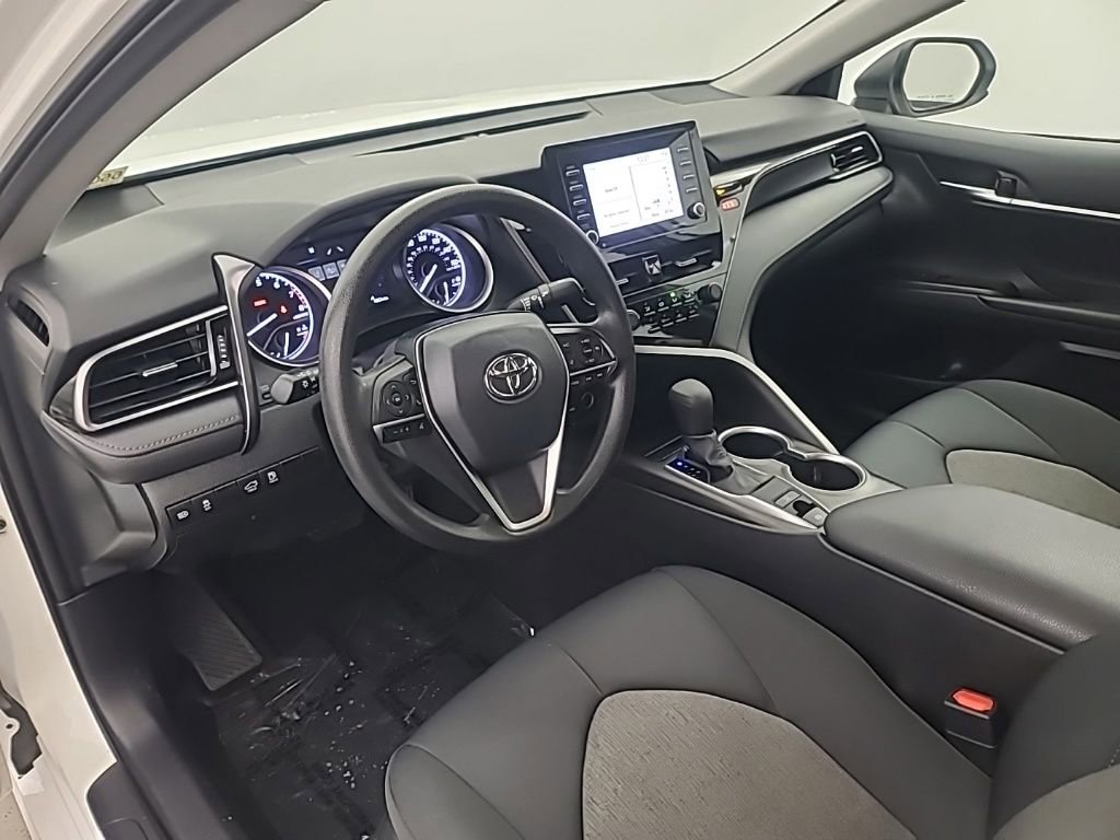 Used 2021 Toyota Camry LE image 23