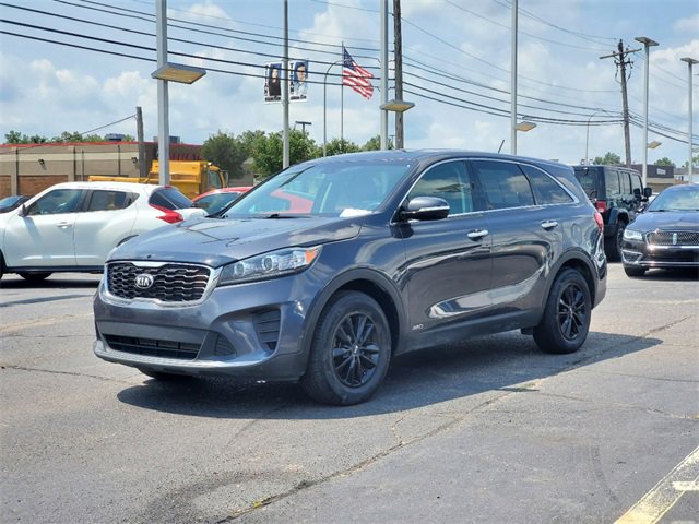 Used 2019 Kia Sorento LX image 2