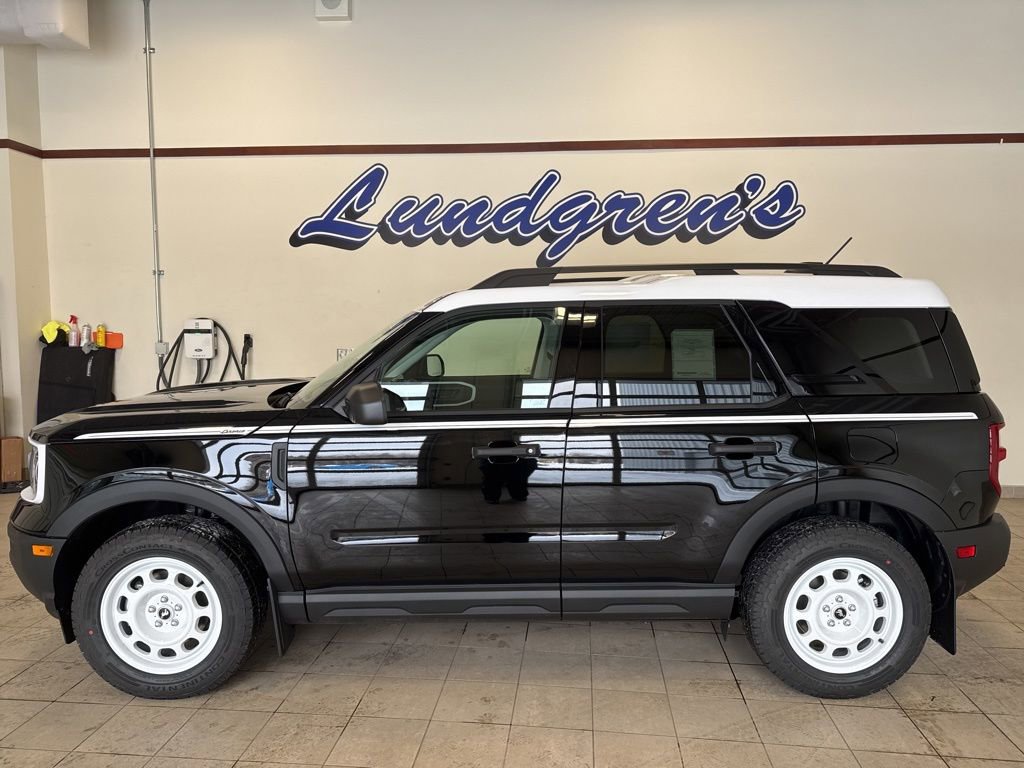 New 2025 Ford Bronco Sport Heritage w/ Convenience Package AWD/4WD image 2