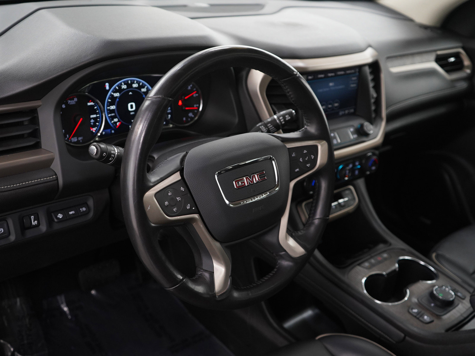 Used 2022 GMC Acadia Denali w/ Denali Ultimate Package image 23