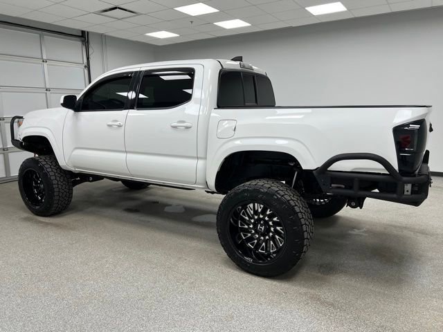 Used 2020 Toyota Tacoma SR AWD/4WD image 7