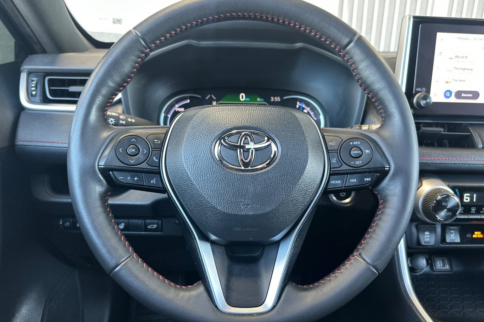 Used 2024 Toyota RAV4 SE w/ Weather & Moonroof Package AWD/4WD image 22