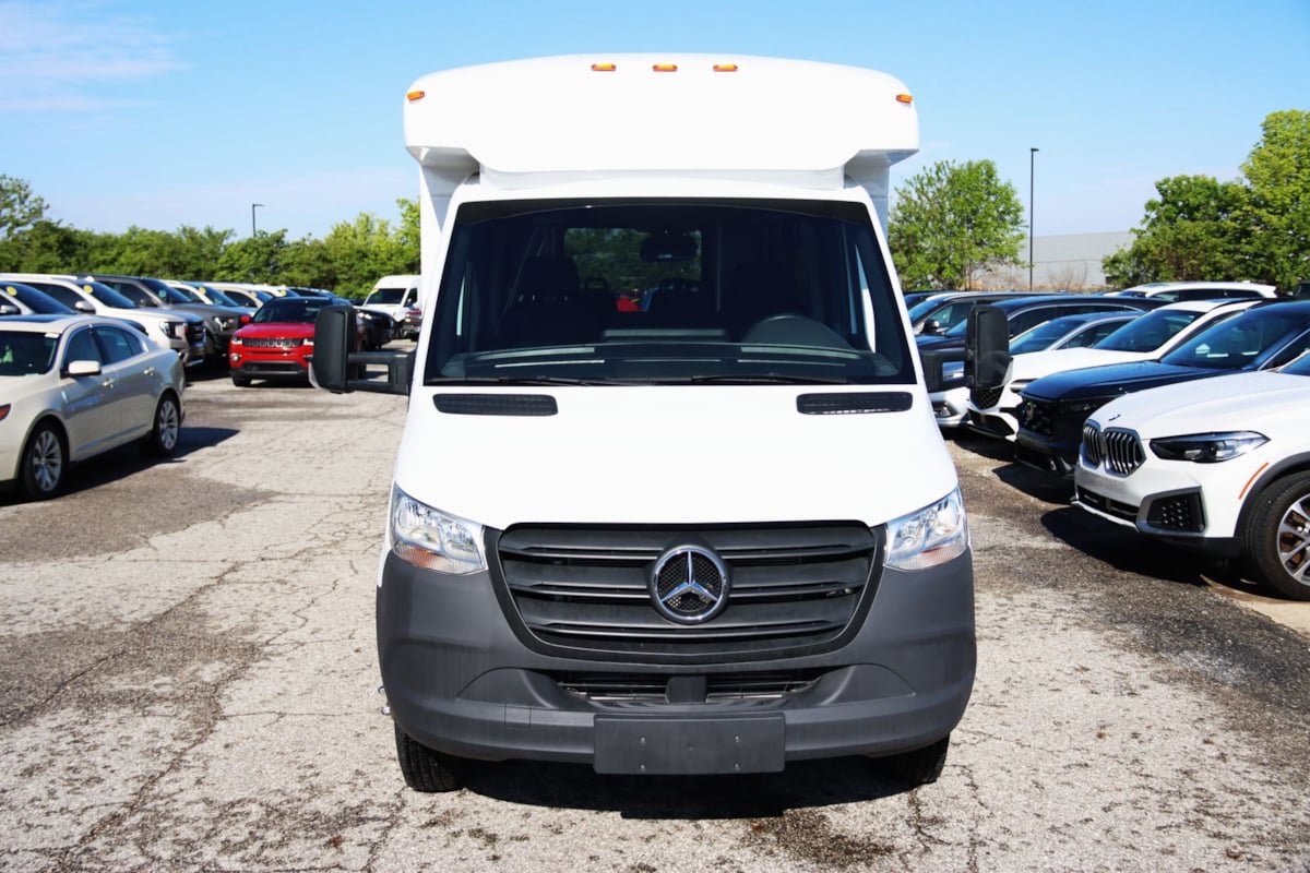 Used 2022 Mercedes-Benz Sprinter 3500 image 3
