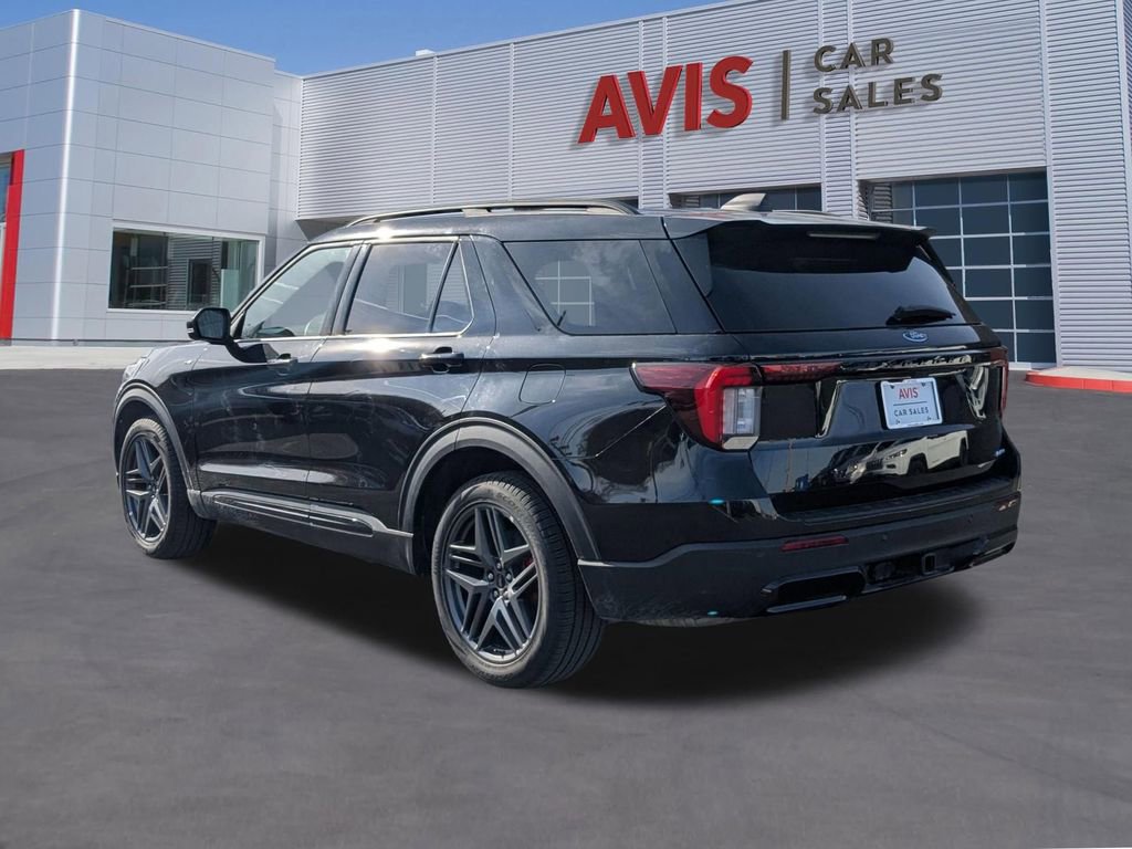 Used 2025 Ford Explorer ST-Line w/ ST-Line Street Pack AWD/4WD image 10