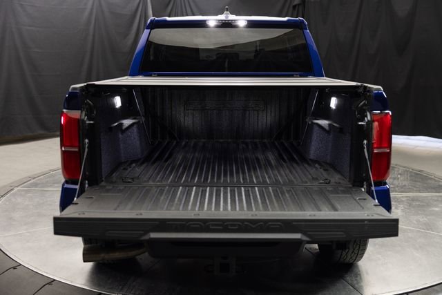 Used 2025 Toyota Tacoma TRD Sport image 10